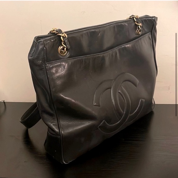 Vintage Chanel Leather Tote - Picture 3 of 7
